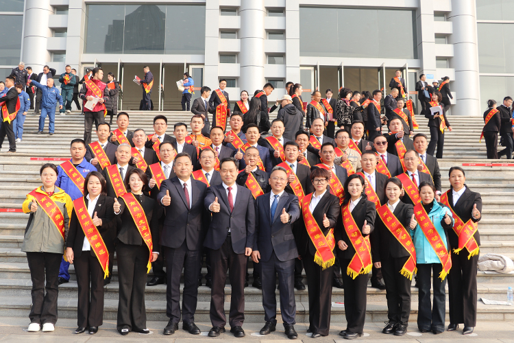 匠心筑夢(mèng)賦能智造 實(shí)干擔(dān)當(dāng)書(shū)寫(xiě)華章